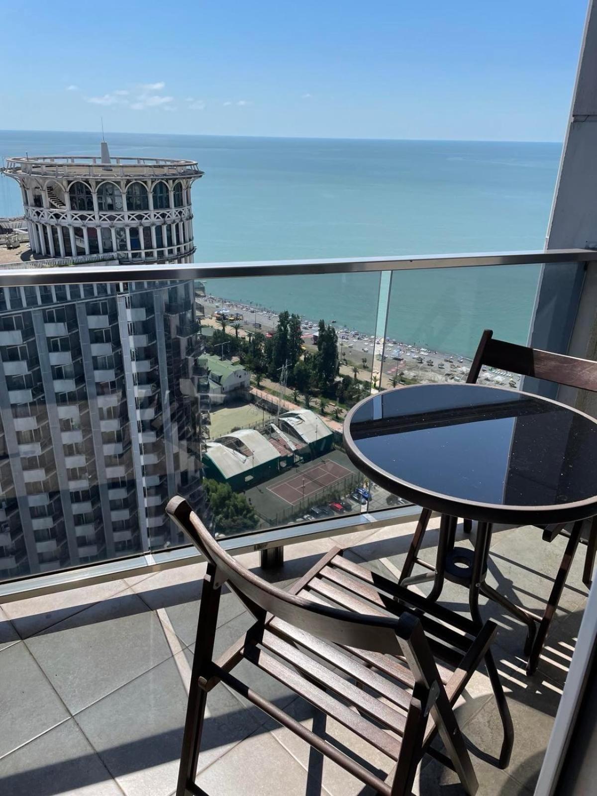 באטומי Orbi Sea Towers Apart Hotel מראה חיצוני תמונה